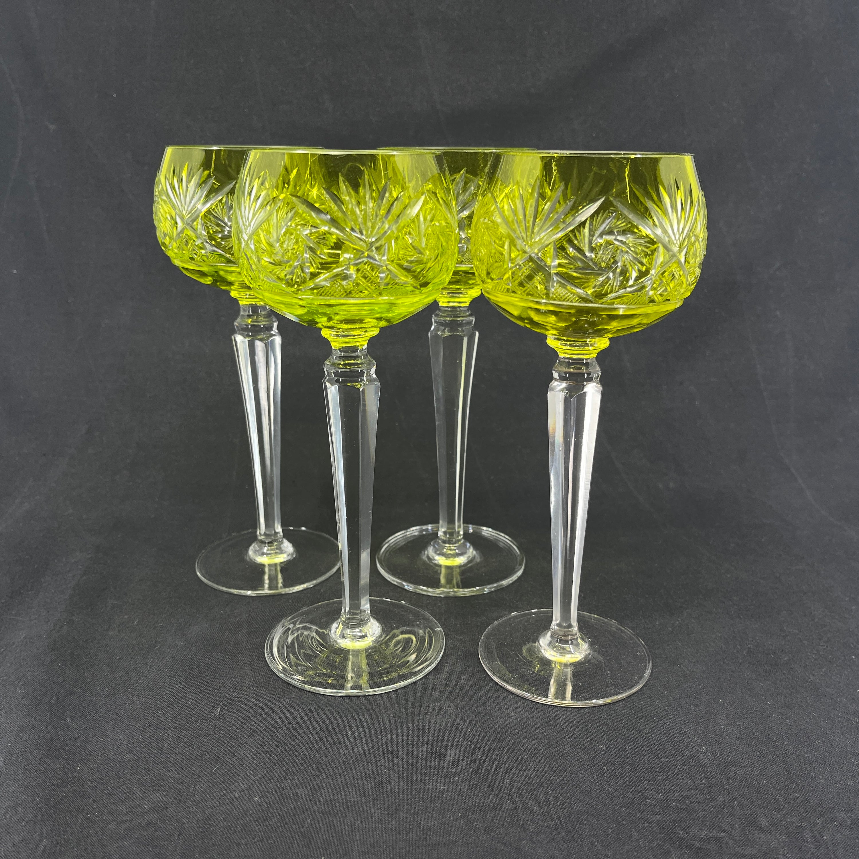 4 chartreuse Röhmer glasses