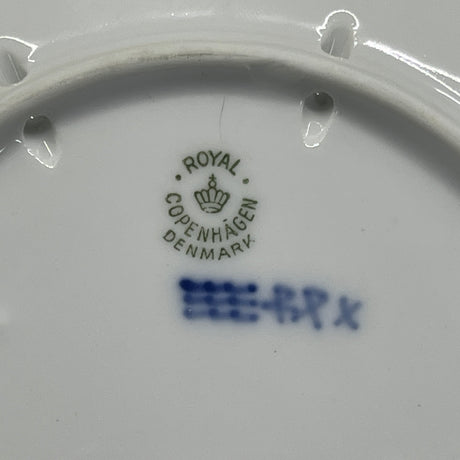 Royal Copenhagen Christmas plate 1946