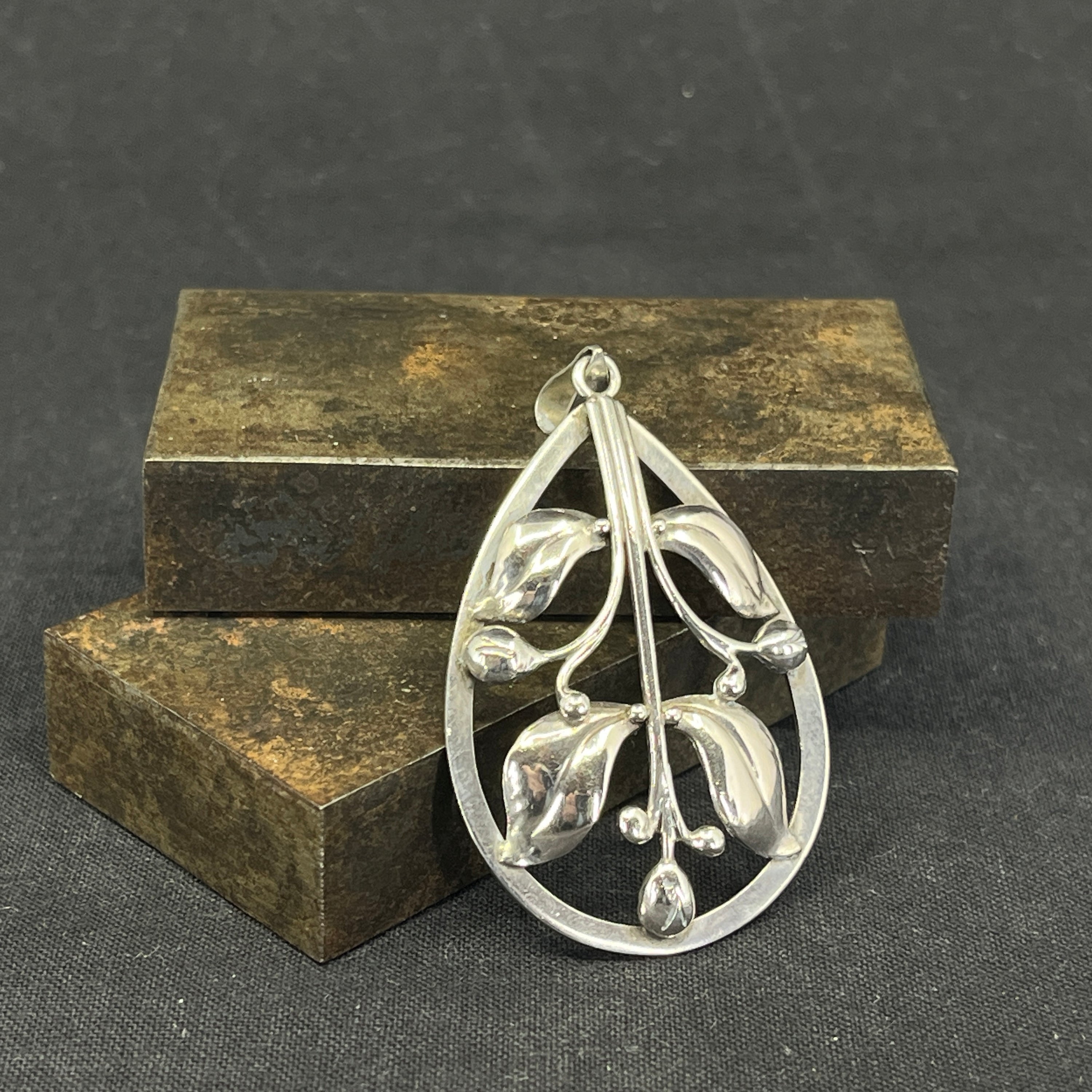 Danish fine art pendant in silver