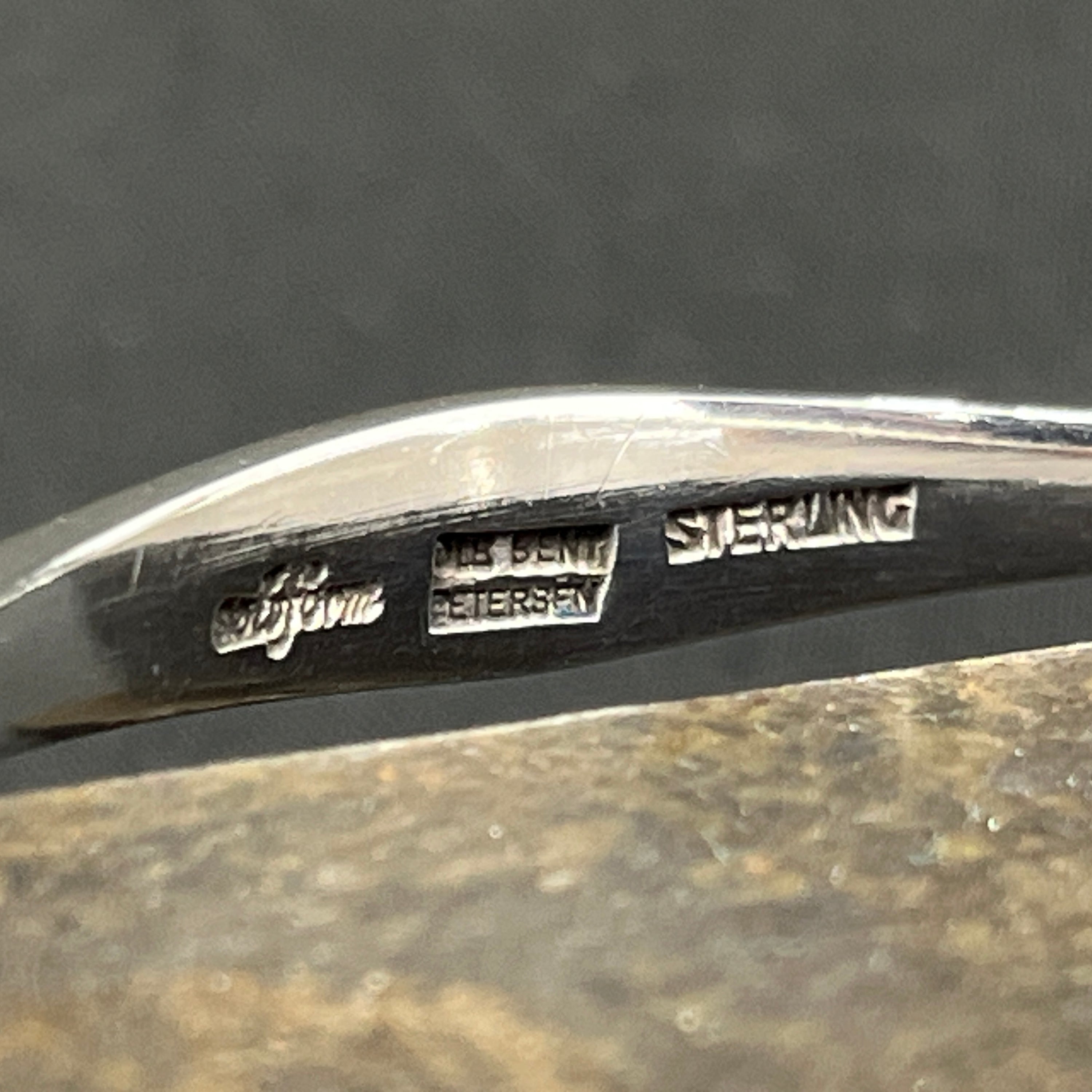 Armring af Ole Bent Petersen