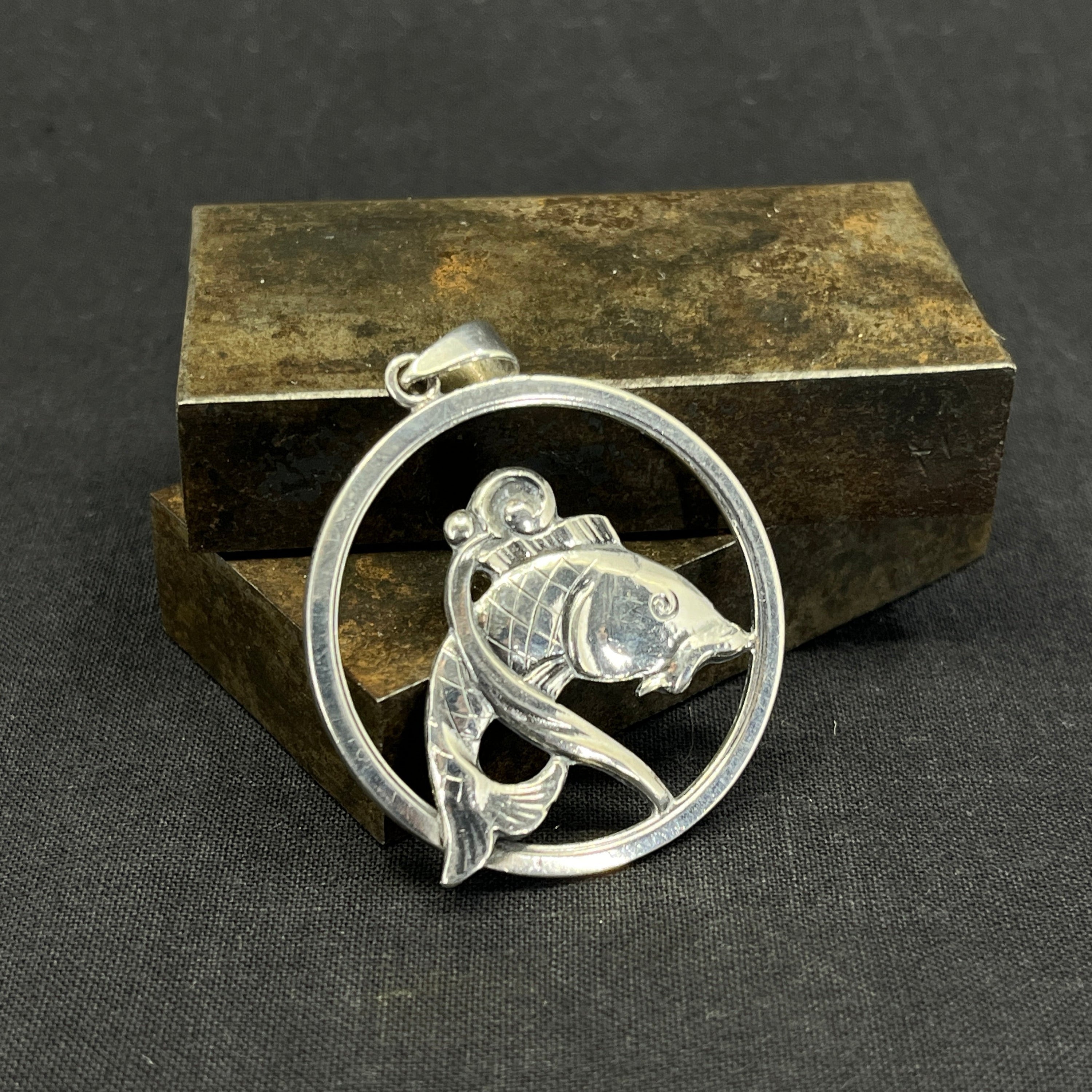 Art nouveau pendant from Eiler & Marløe