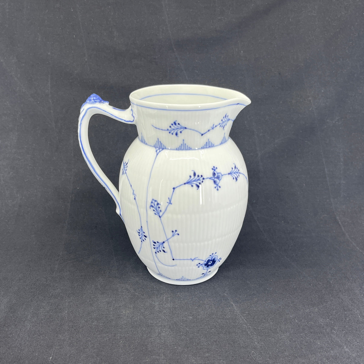 Blue Fluted Fluted Jug 1/161