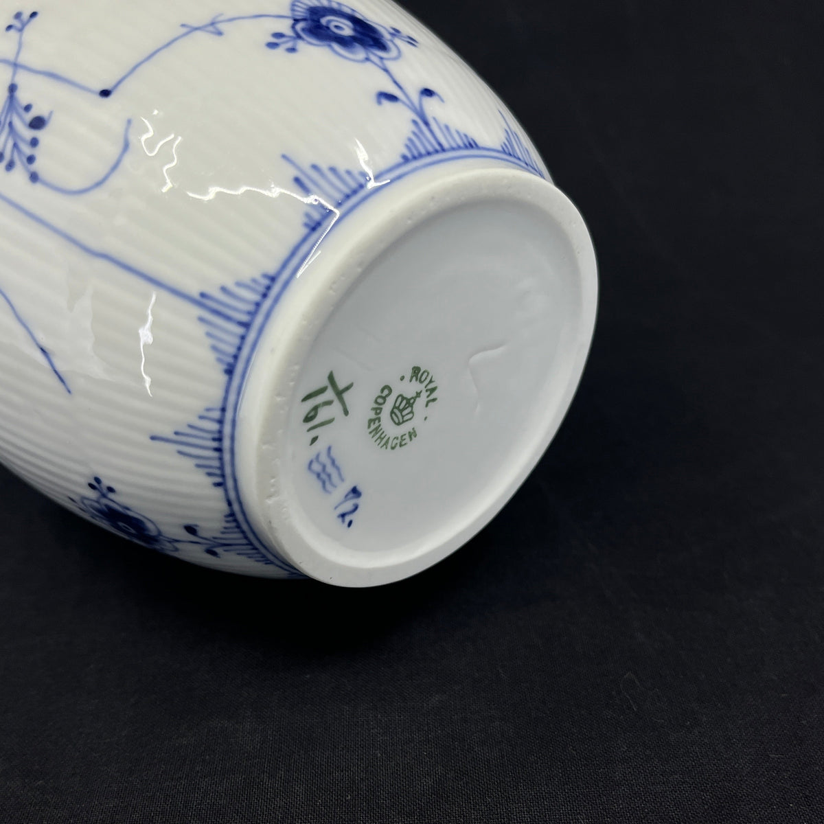 Blue Fluted Fluted Jug 1/161
