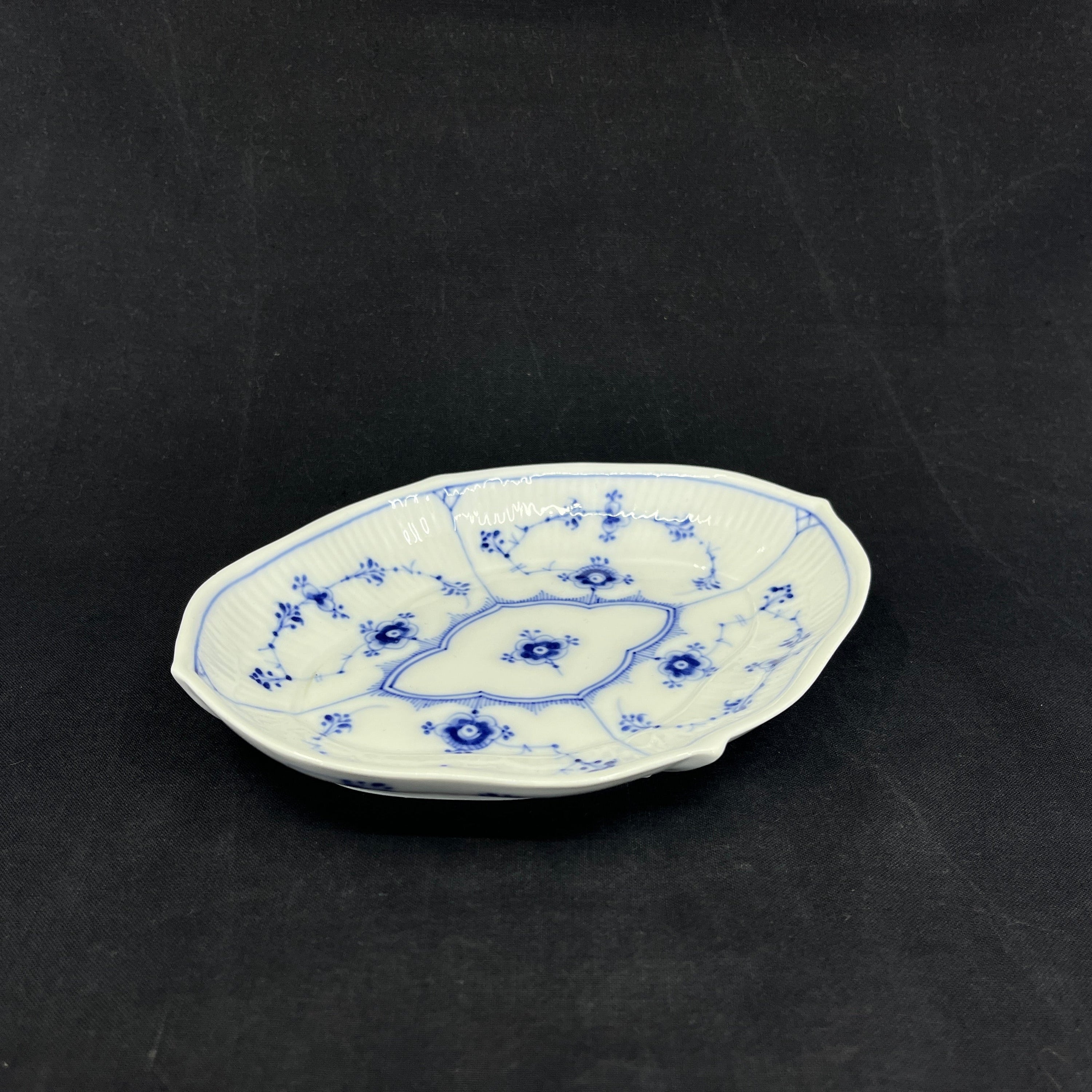 Blue Fluted Fluted Small Dish, 1/146