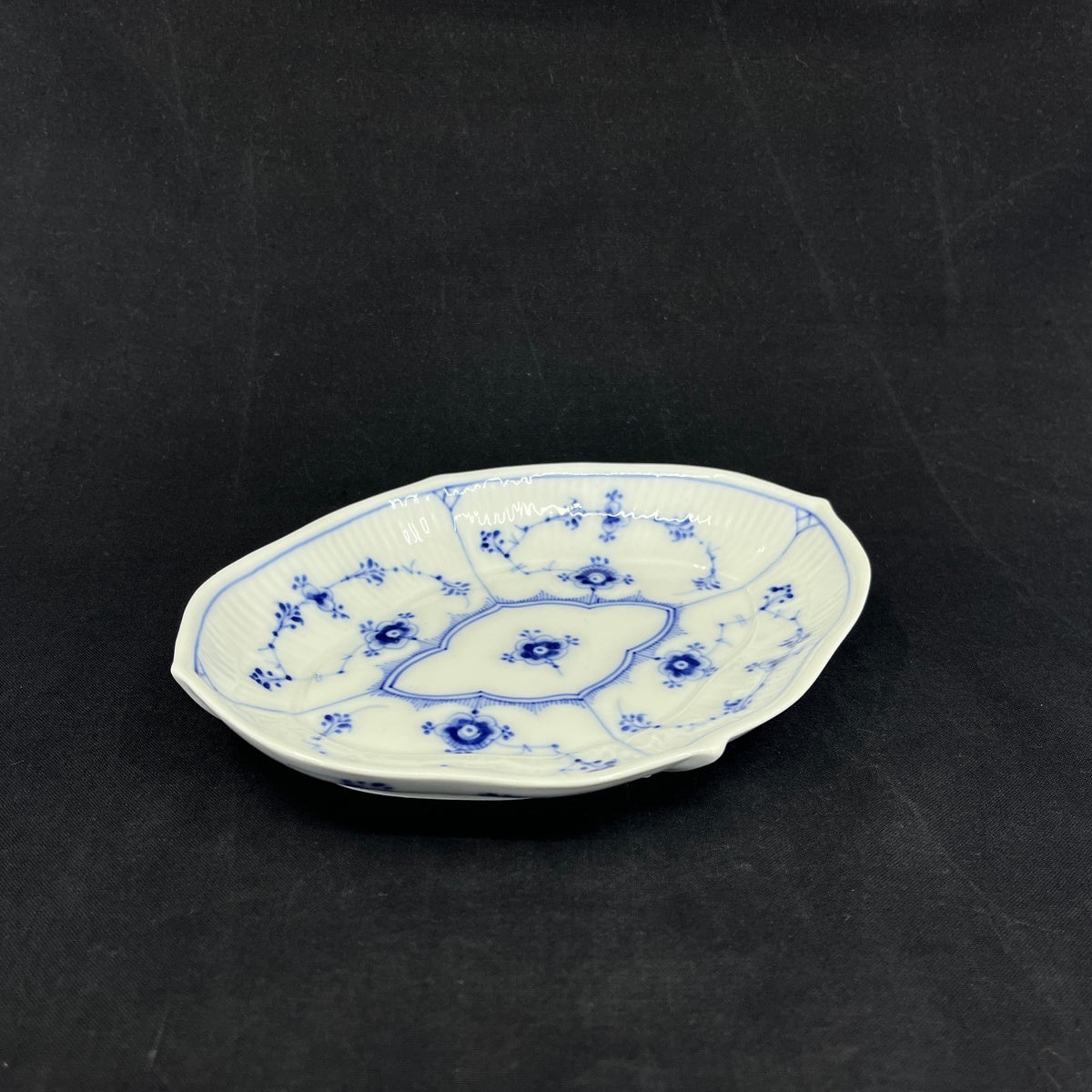 Blue Fluted Fluted Small Dish, 1/146