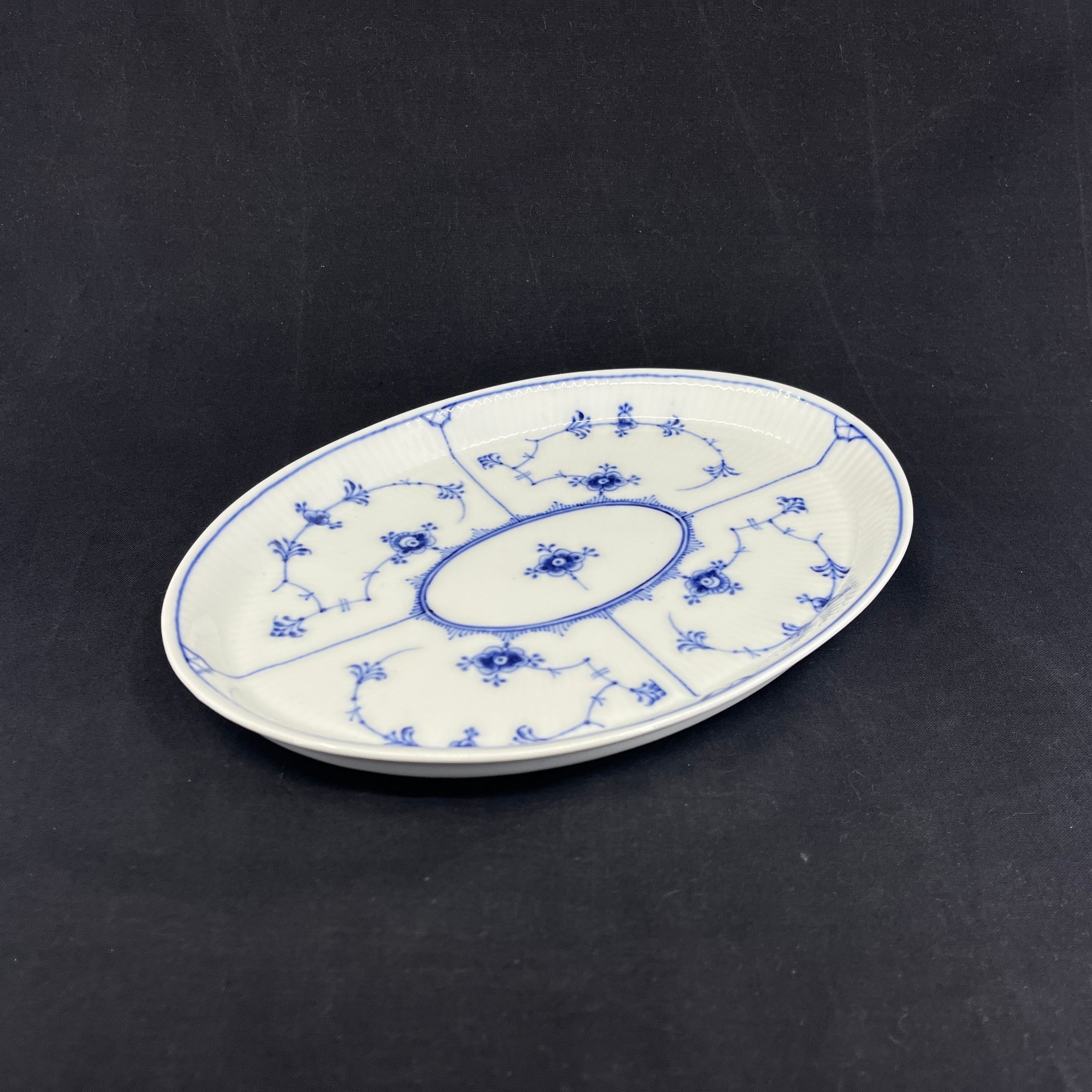 Blue Fluted Fluted Tray, 1/2154