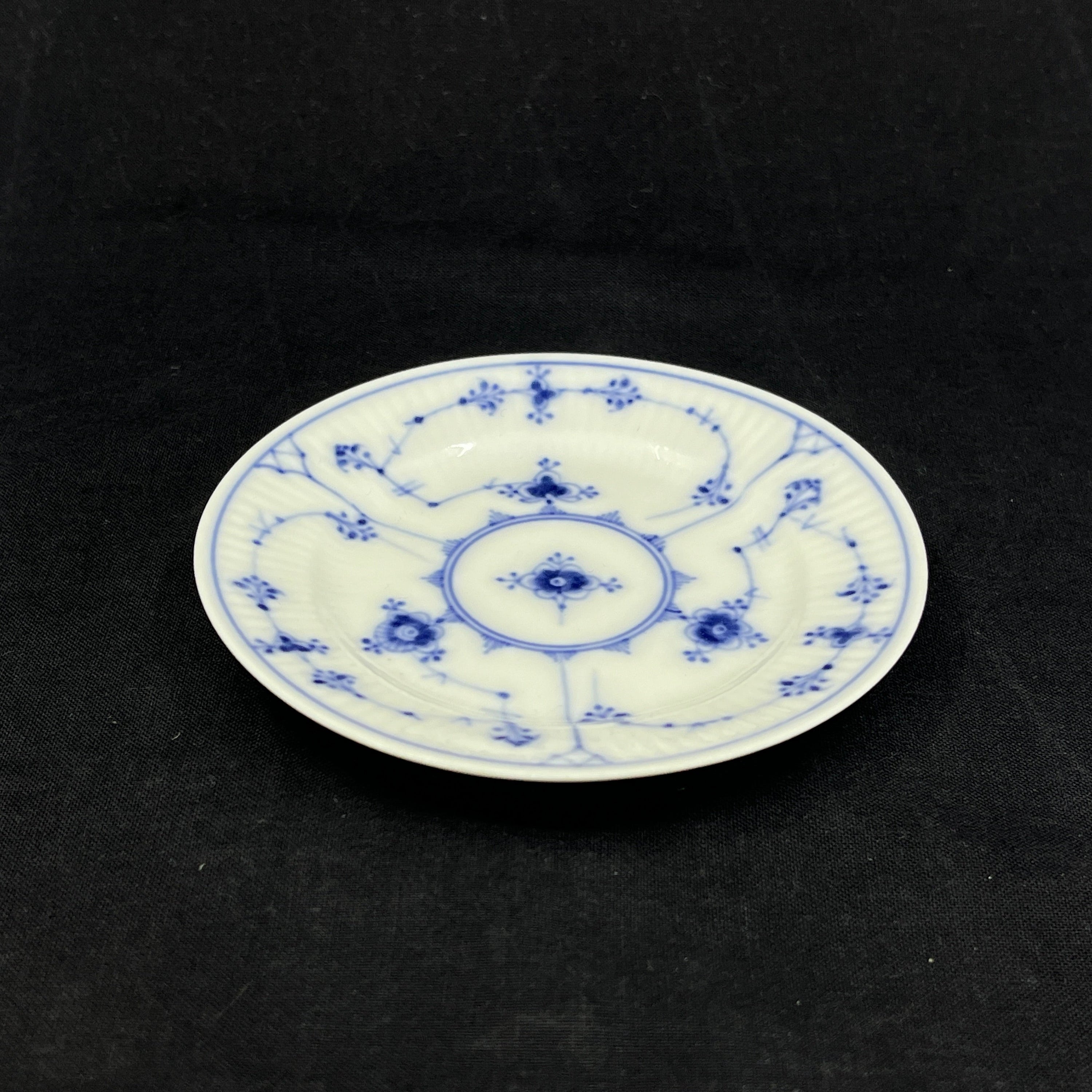 Blue Fluted Fluted Egg Cup Dish