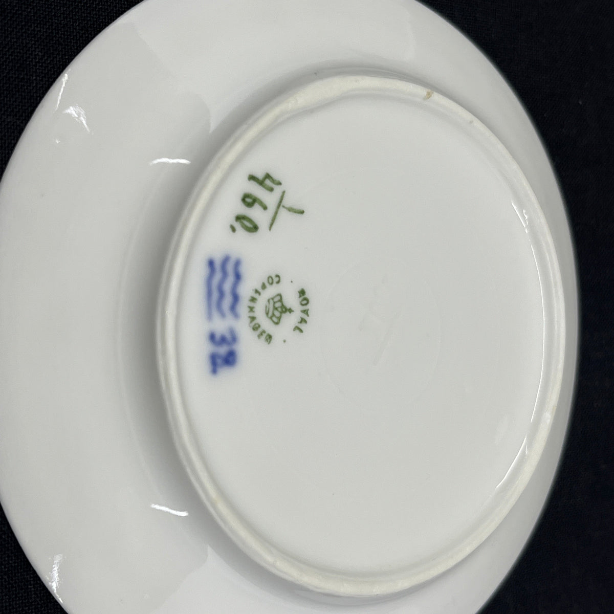 Blue Fluted Fluted Egg Cup Dish