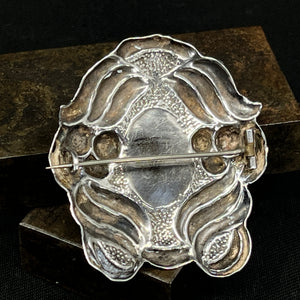 Danish fine art brooch with carnelian