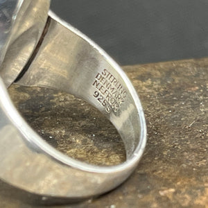 Ring med rav af N. E. From