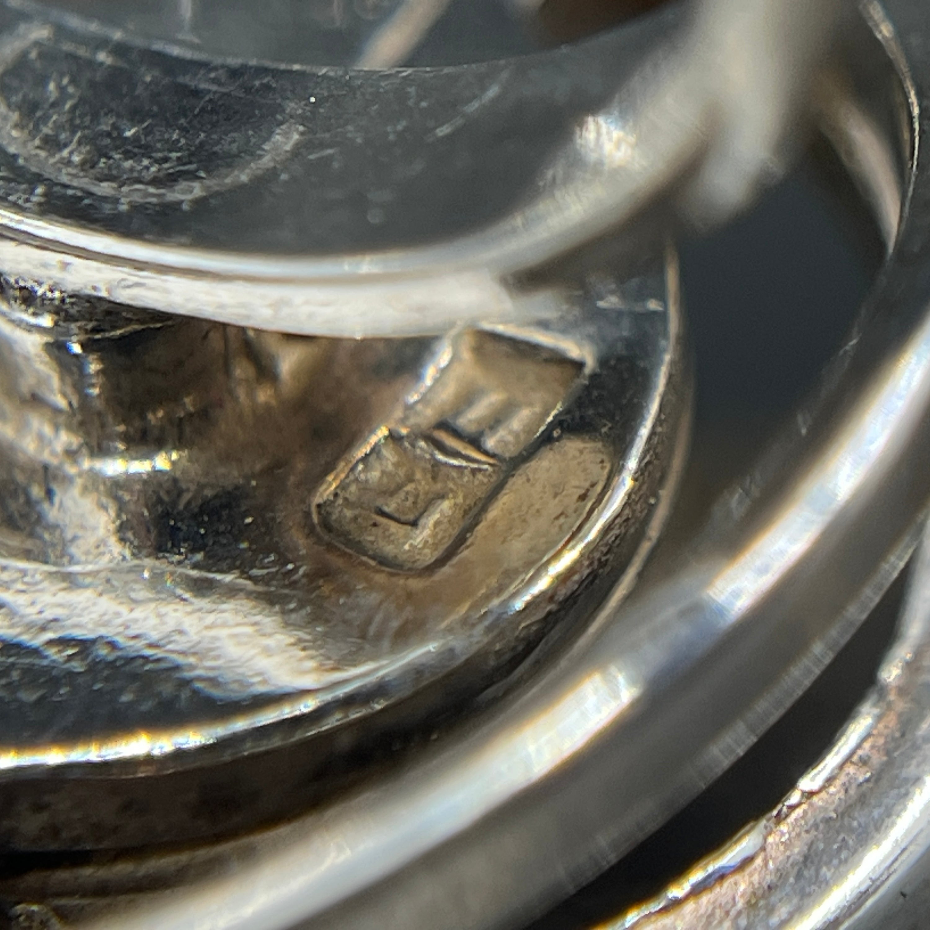 Moderne ring med tigerøje