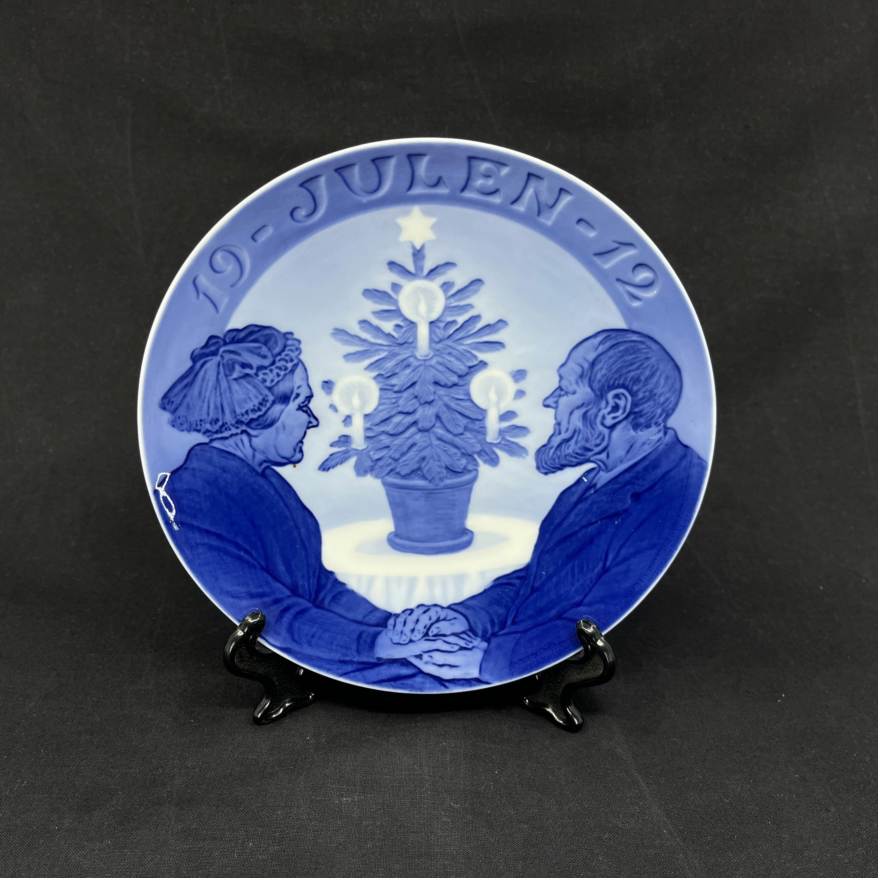 Royal Copenhagen Christmas plate 1912
