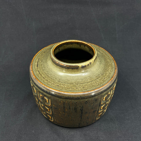Vase af Valdemar Pedersen Bing & Grøndahl