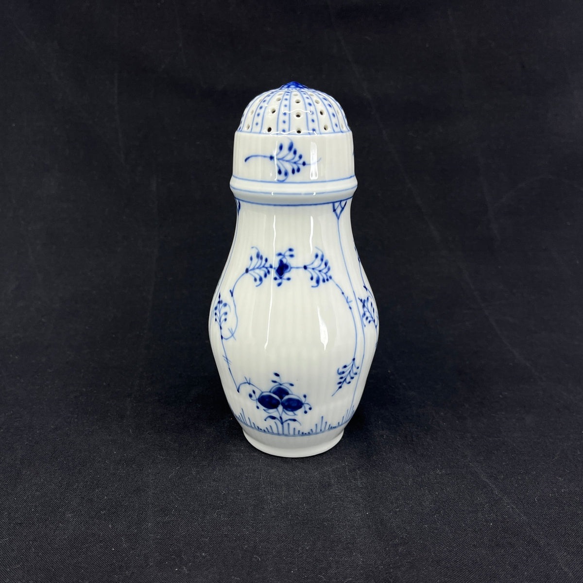 Blue Fluted Fluted Plain sugar sprinkles 1/2126