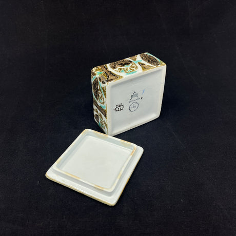 Royal Copenhagen baca lidded box