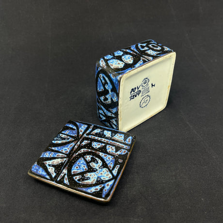 Blue Royal Copenhagen baca lidded box