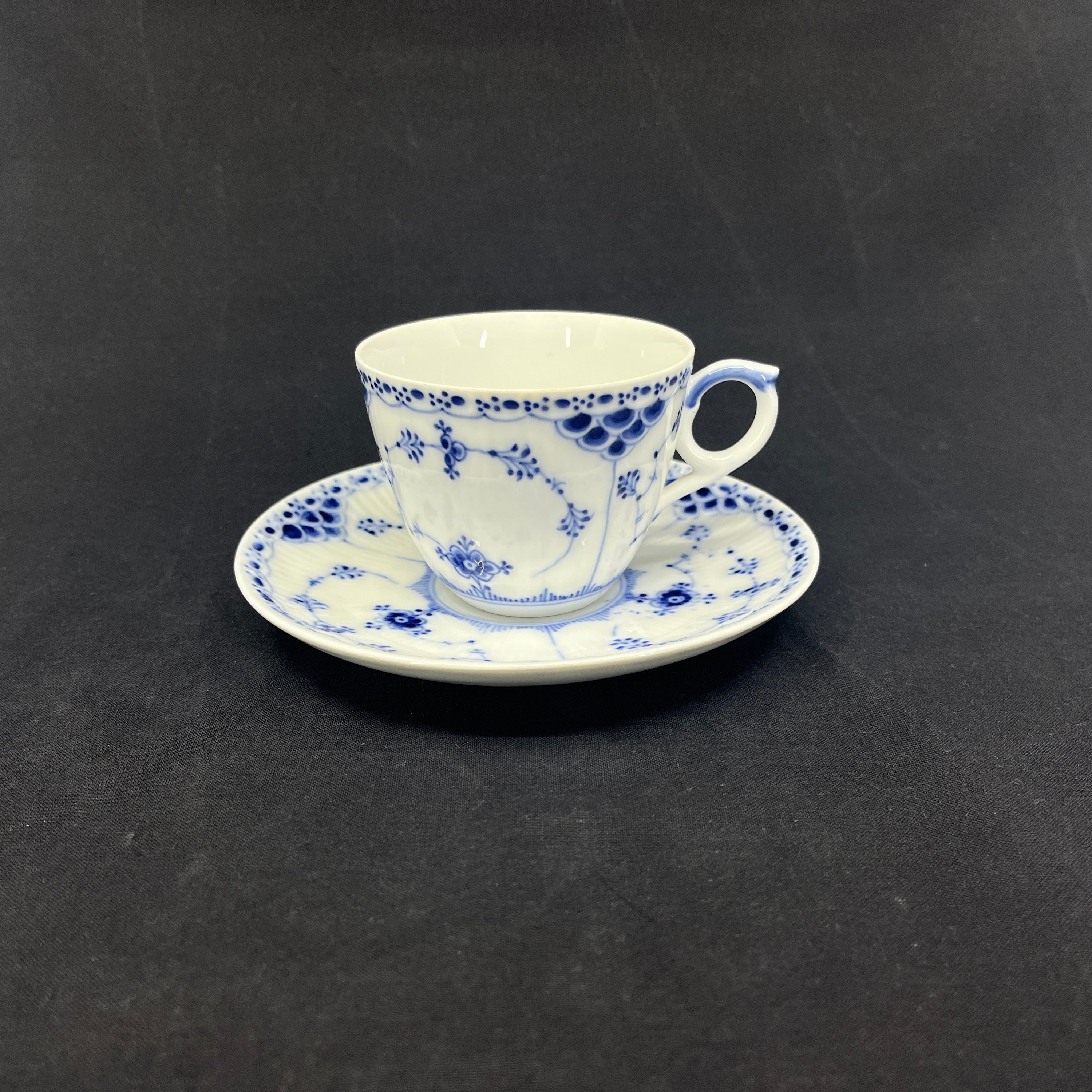 Blue Fluted Half Lace Coffee Cup 1/626