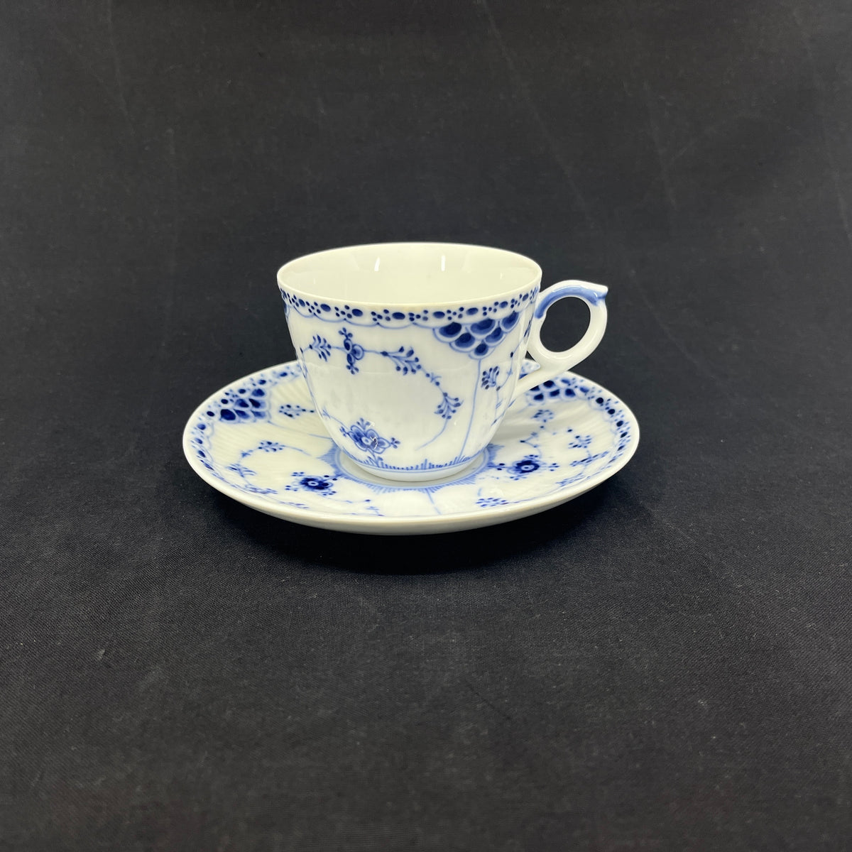 Blue Fluted Half Lace Coffee Cup 1/626