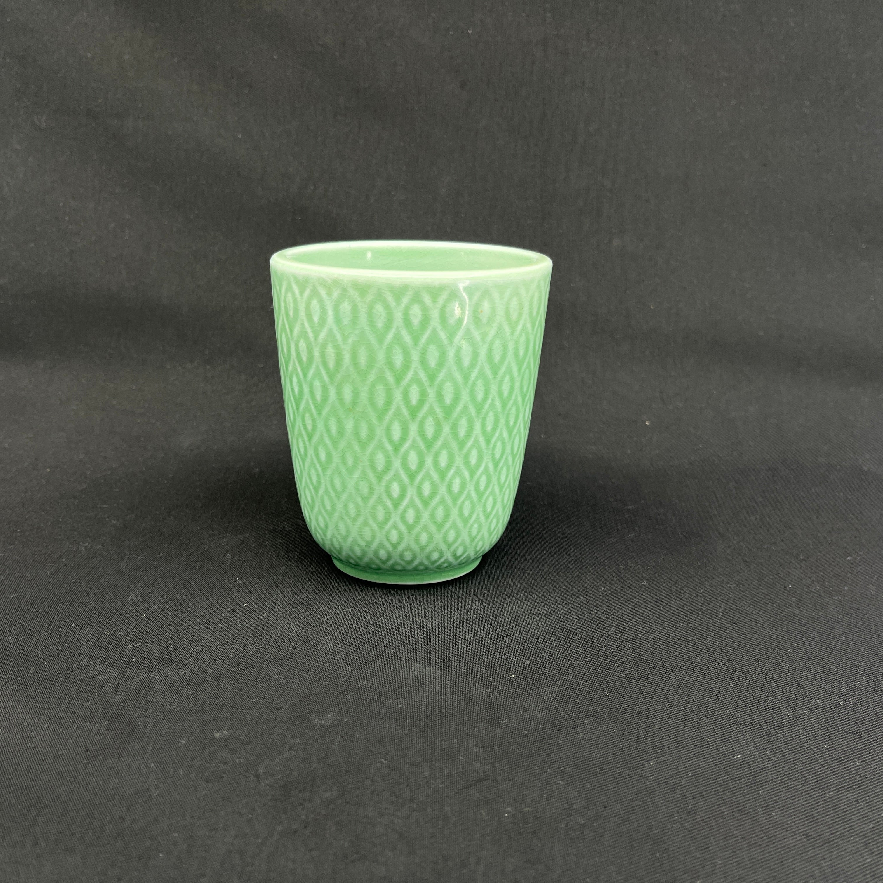 Grøn Marselis vase fra Aluminia, No. 2639