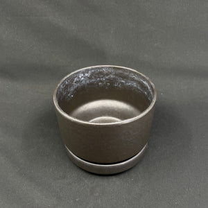 Black Arabia flower pot by Richard Lindh, medium size