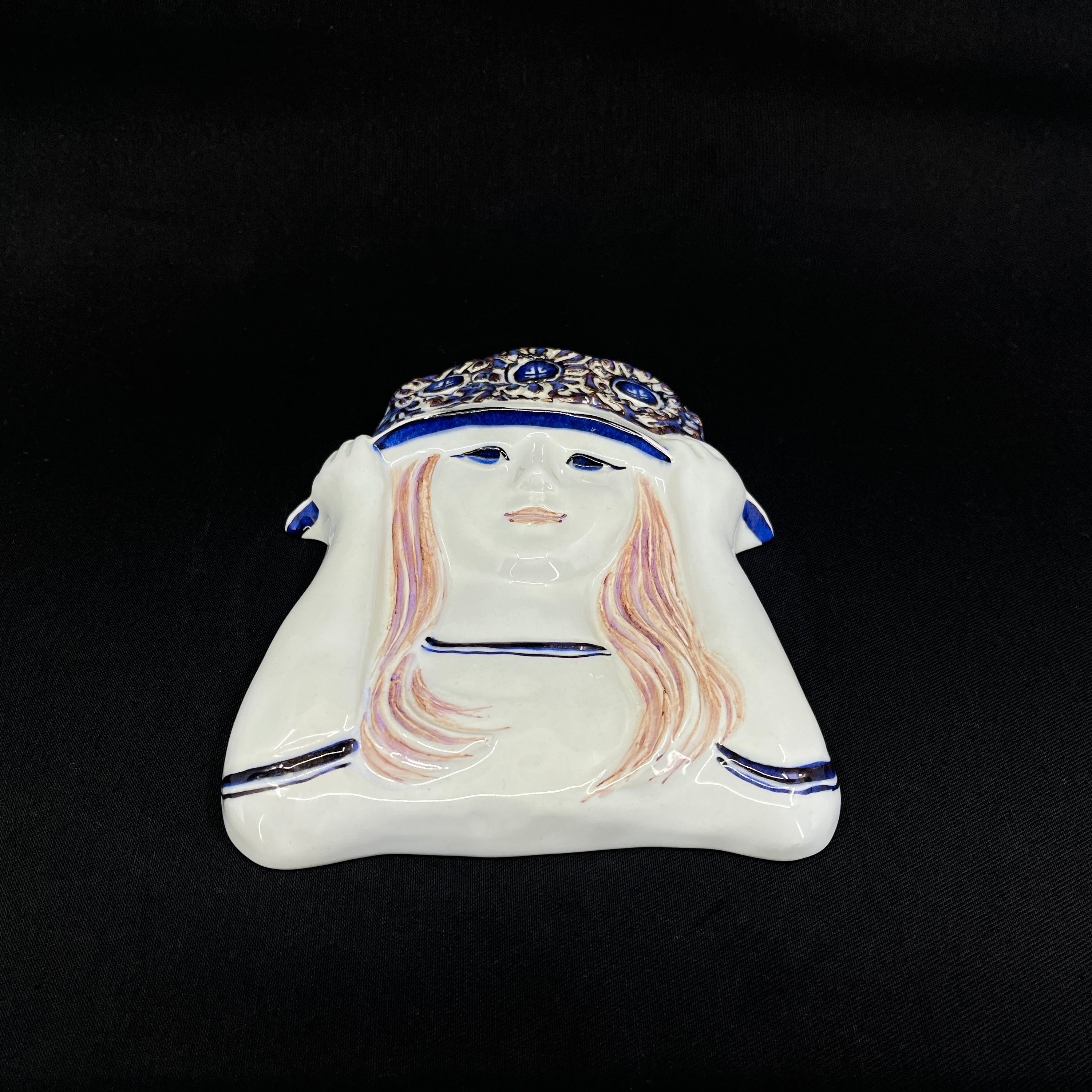 Tenera mask from Royal Copenhagen
