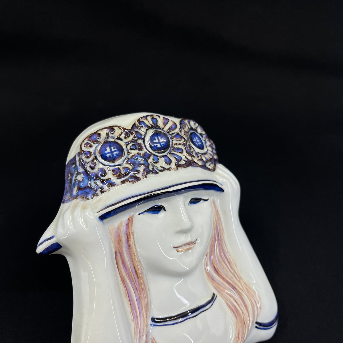 Tenera mask from Royal Copenhagen