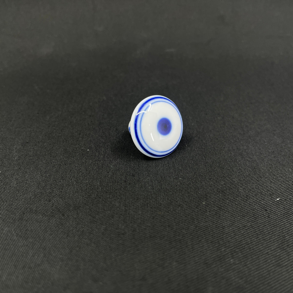 Drawer handle from Royal Copenhagen - blue circle
