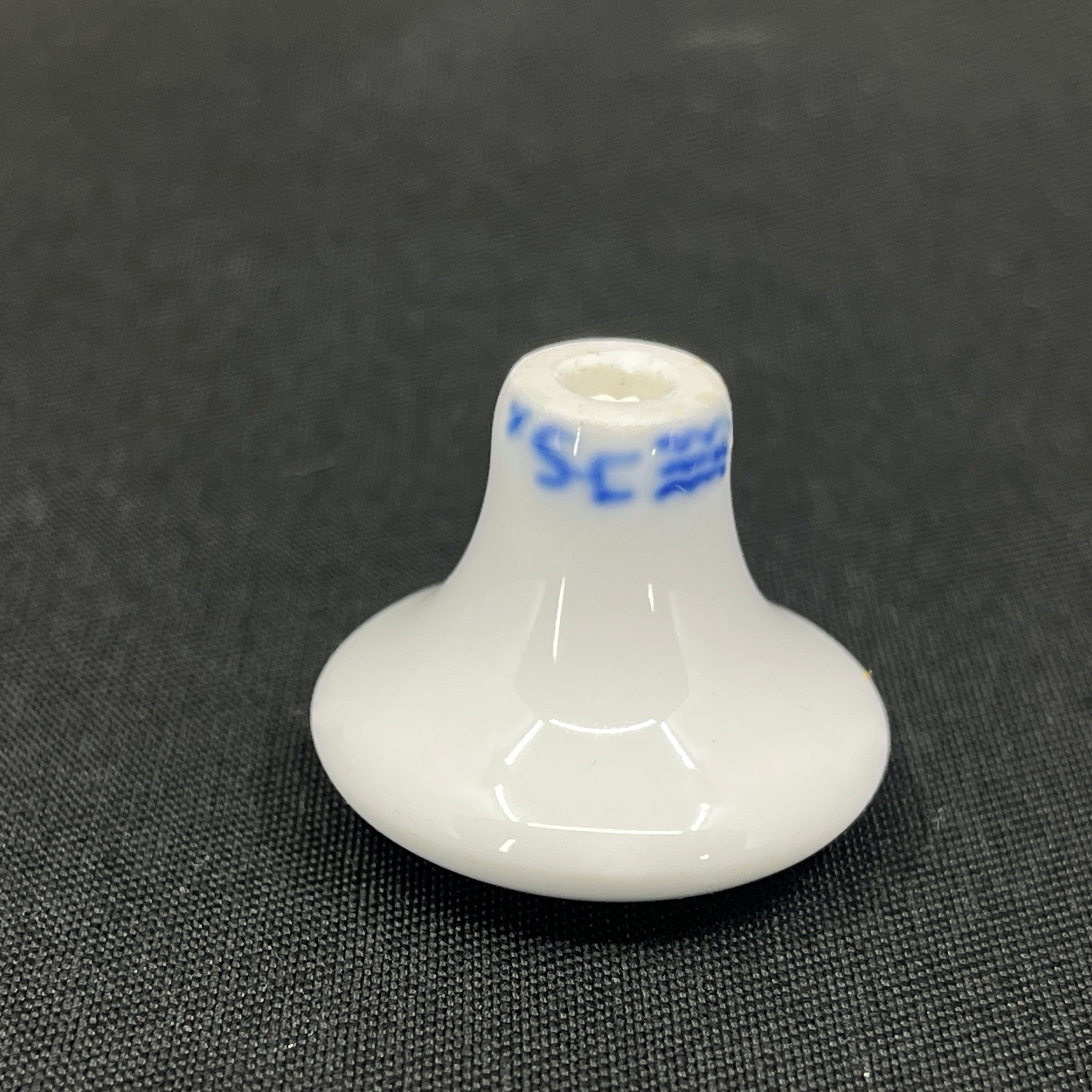 Drawer handles from Royal Copenhagen - Blue Fluted