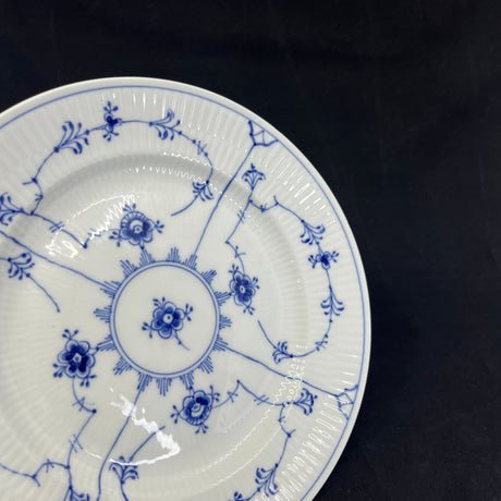 Musselmalet Riflet frokosttallerken, 1/177