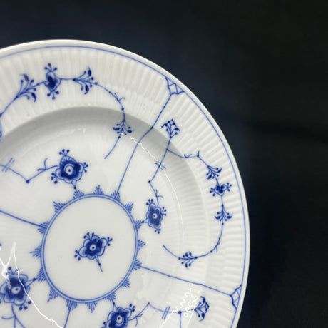 Blue Fluted Fluted Dinner Plate, 1/174