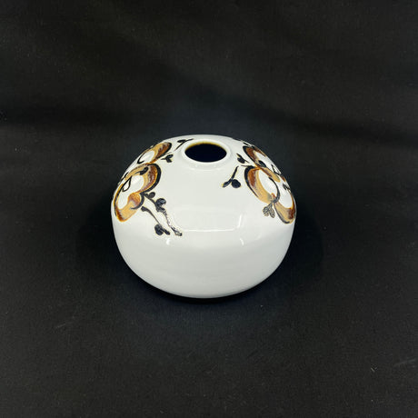 Vase fra Royal Copenhagen af Ellen Malmer