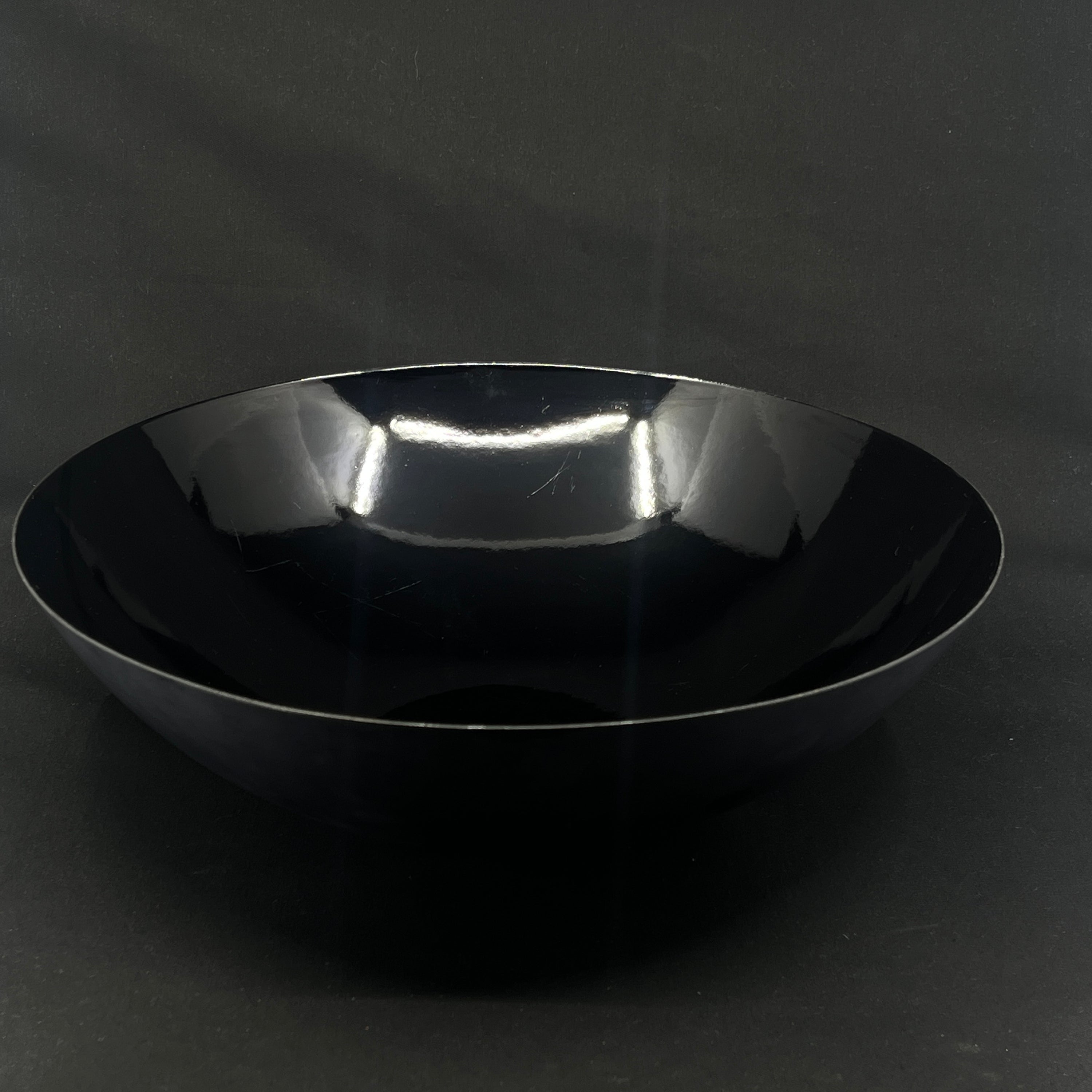 Sort Krenitskål fra 1950'erne, 38 cm.
