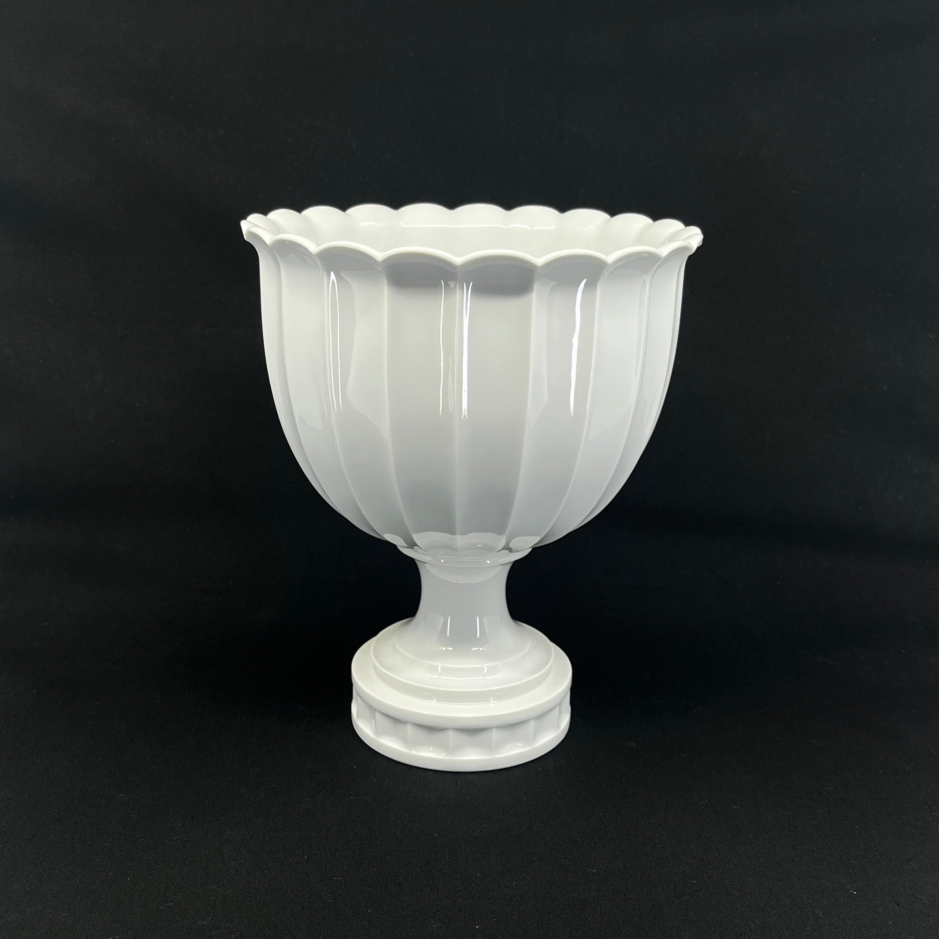 White centerpiece by Thorkild Olsen, No. 3138