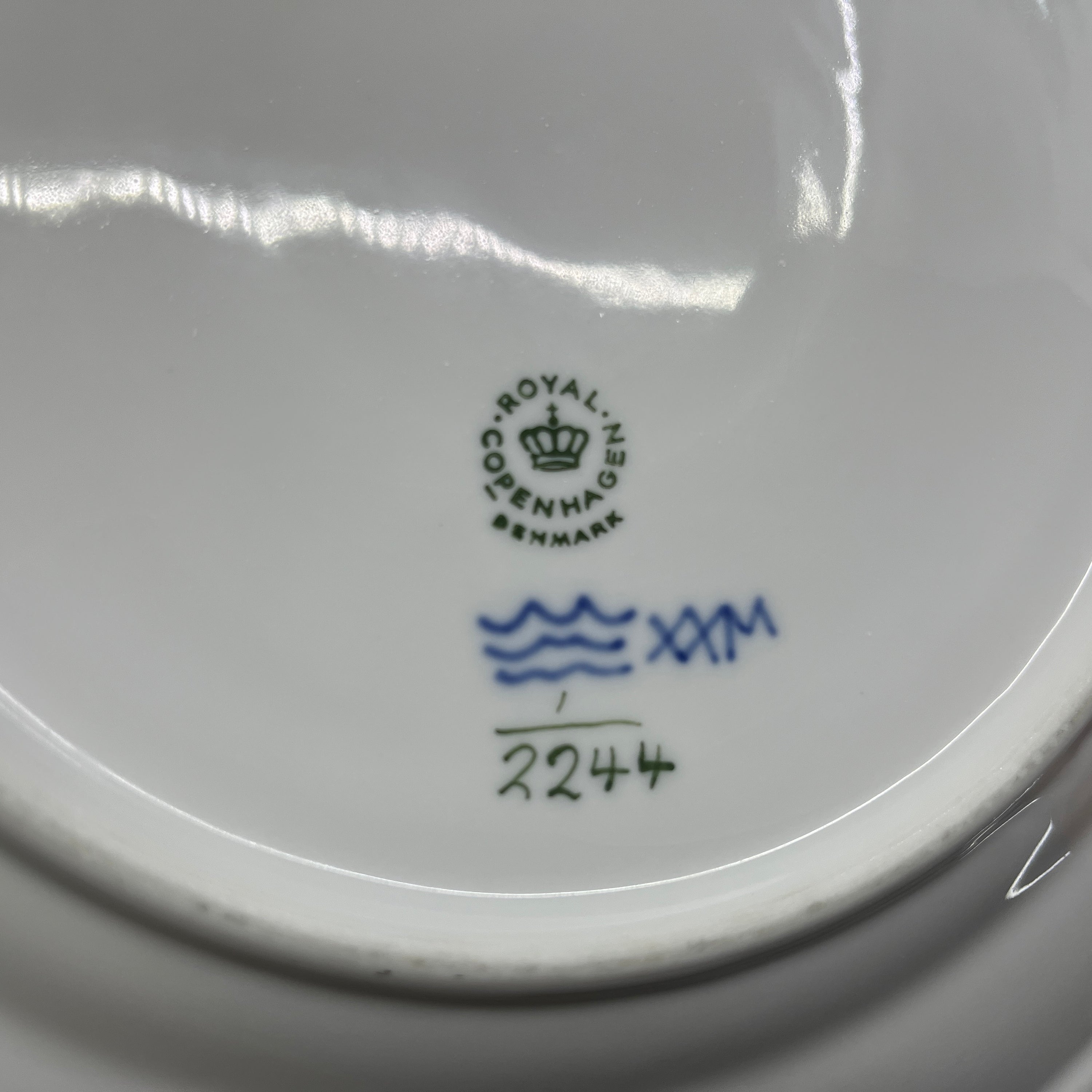 Blue Fluted Plain dinner plate, 1/2244
