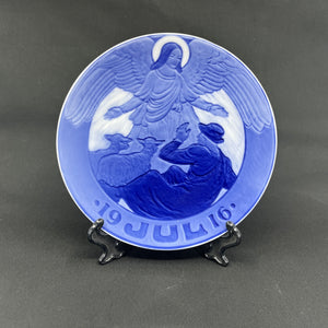 Royal Copenhagen Christmas plate 1916