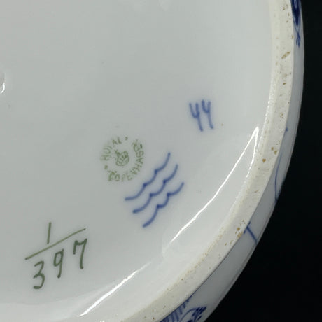 Musselmalet Riflet rundt lågfad, 1/397, 1898-1923