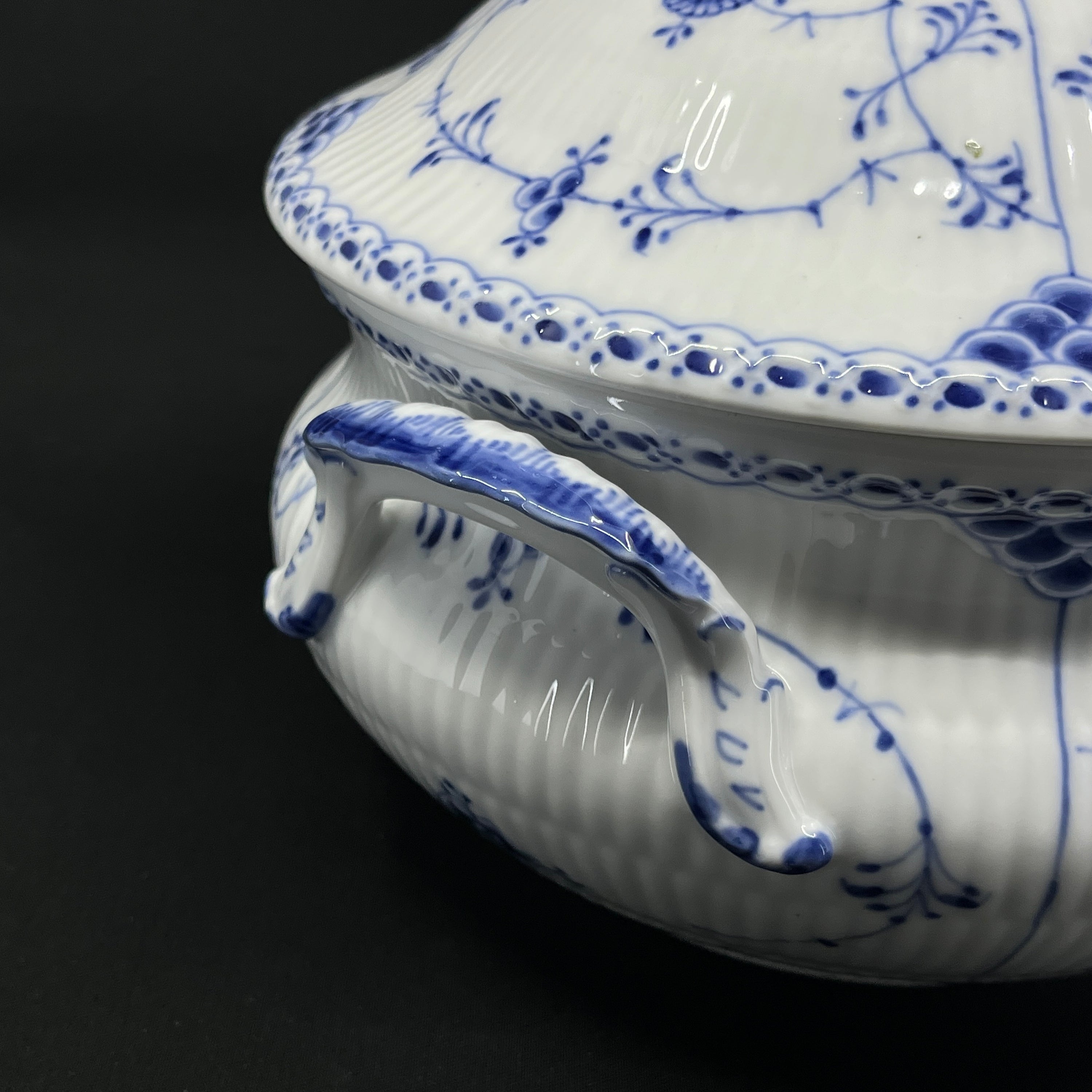 Blue Fluted Half Lace Terrine 1/601