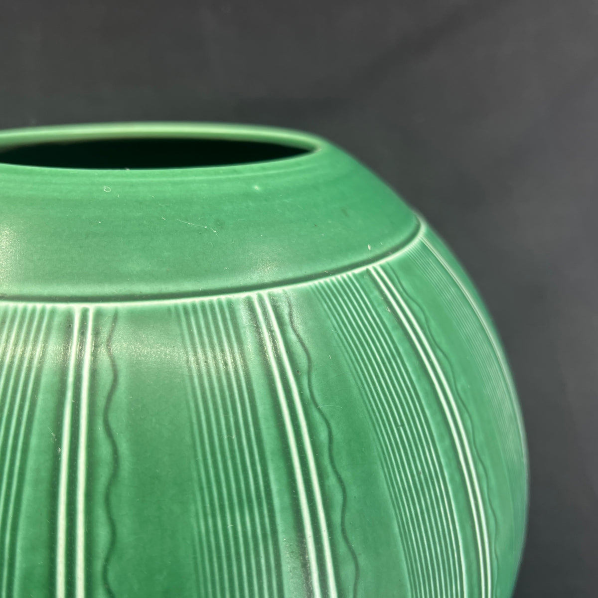 STOR mørkegrøn Aluminia Solbjerg vase