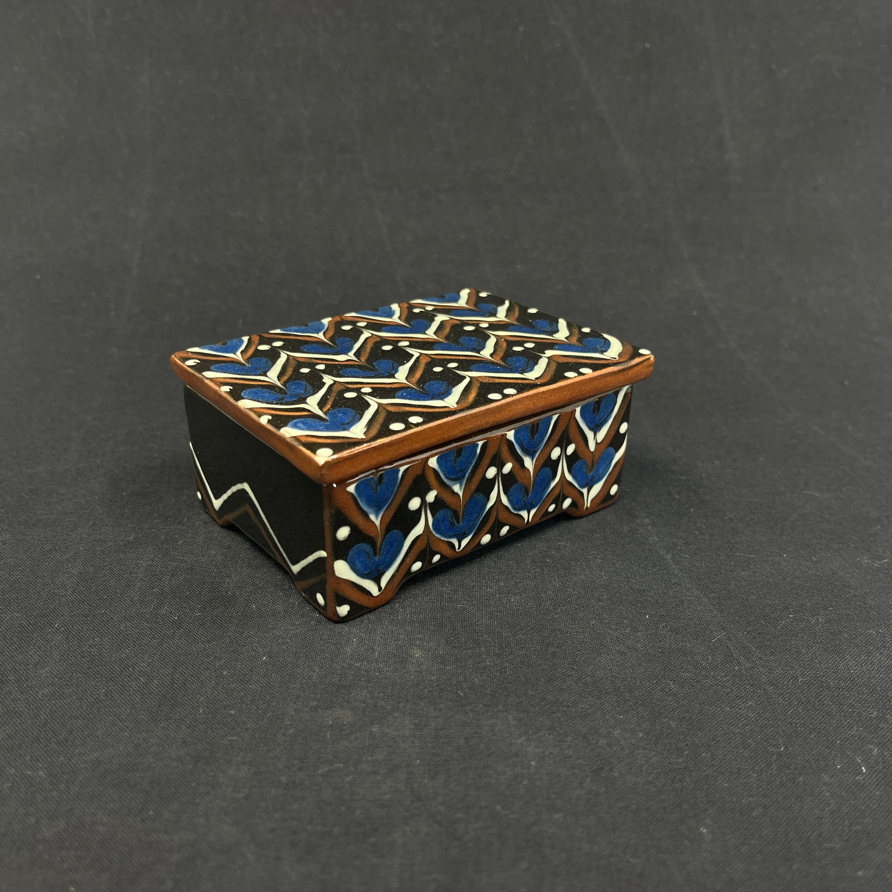 Moderne lågæske fra Kähler