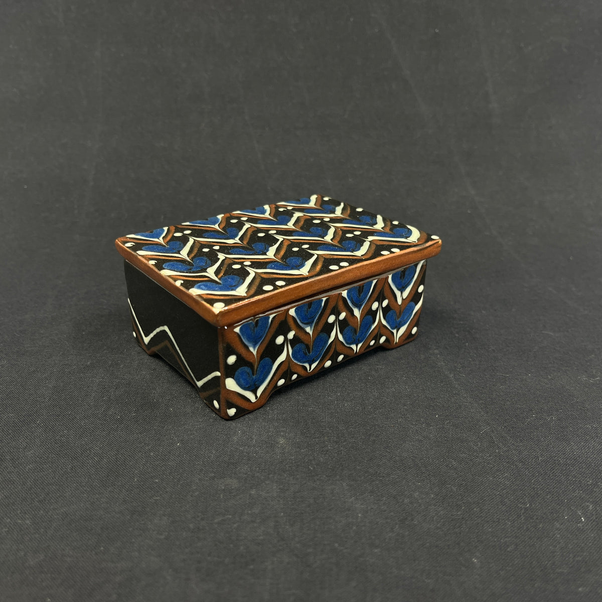 Modern lidded box from Kähler
