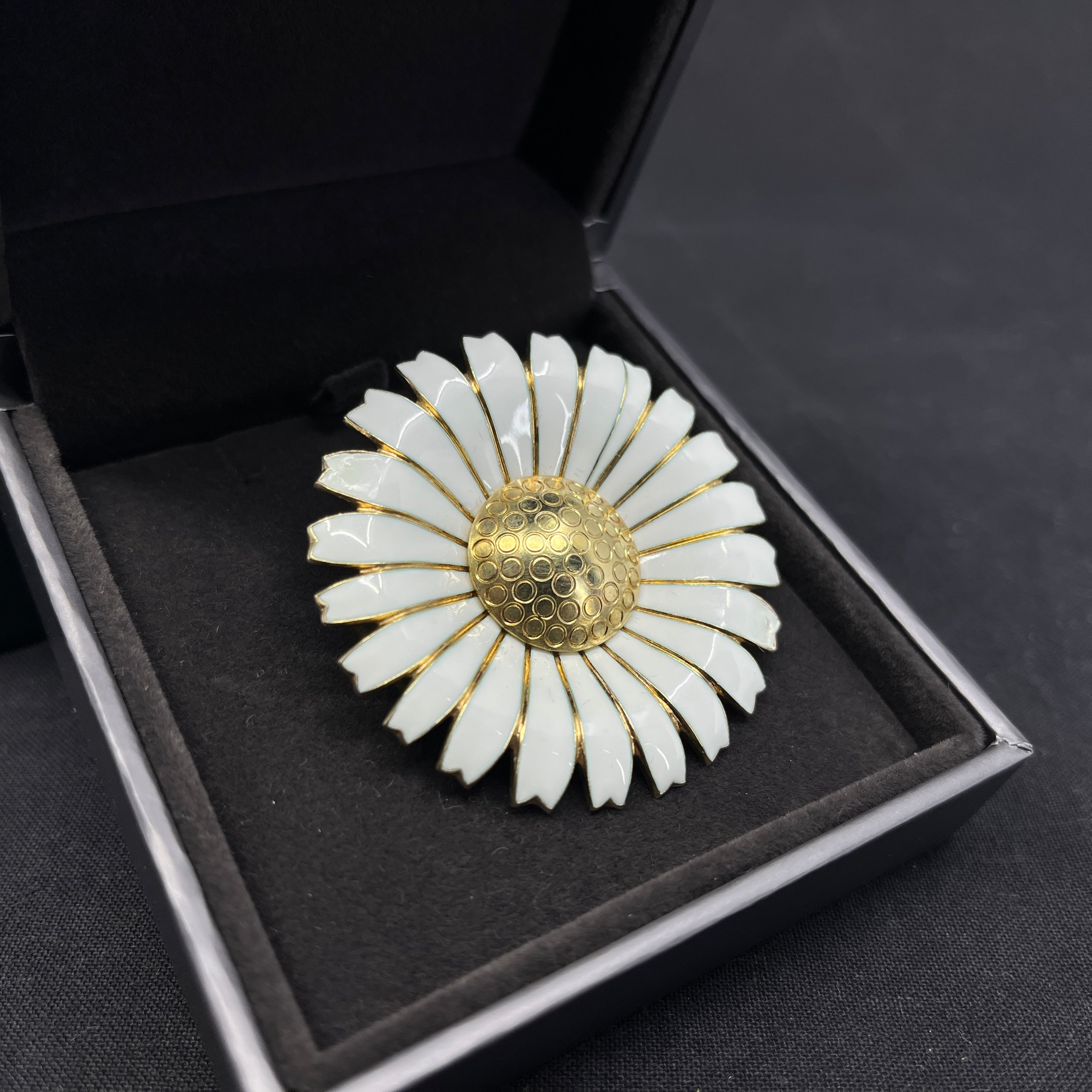 Georg Jensen marguerite broche - jubilæumsudgave