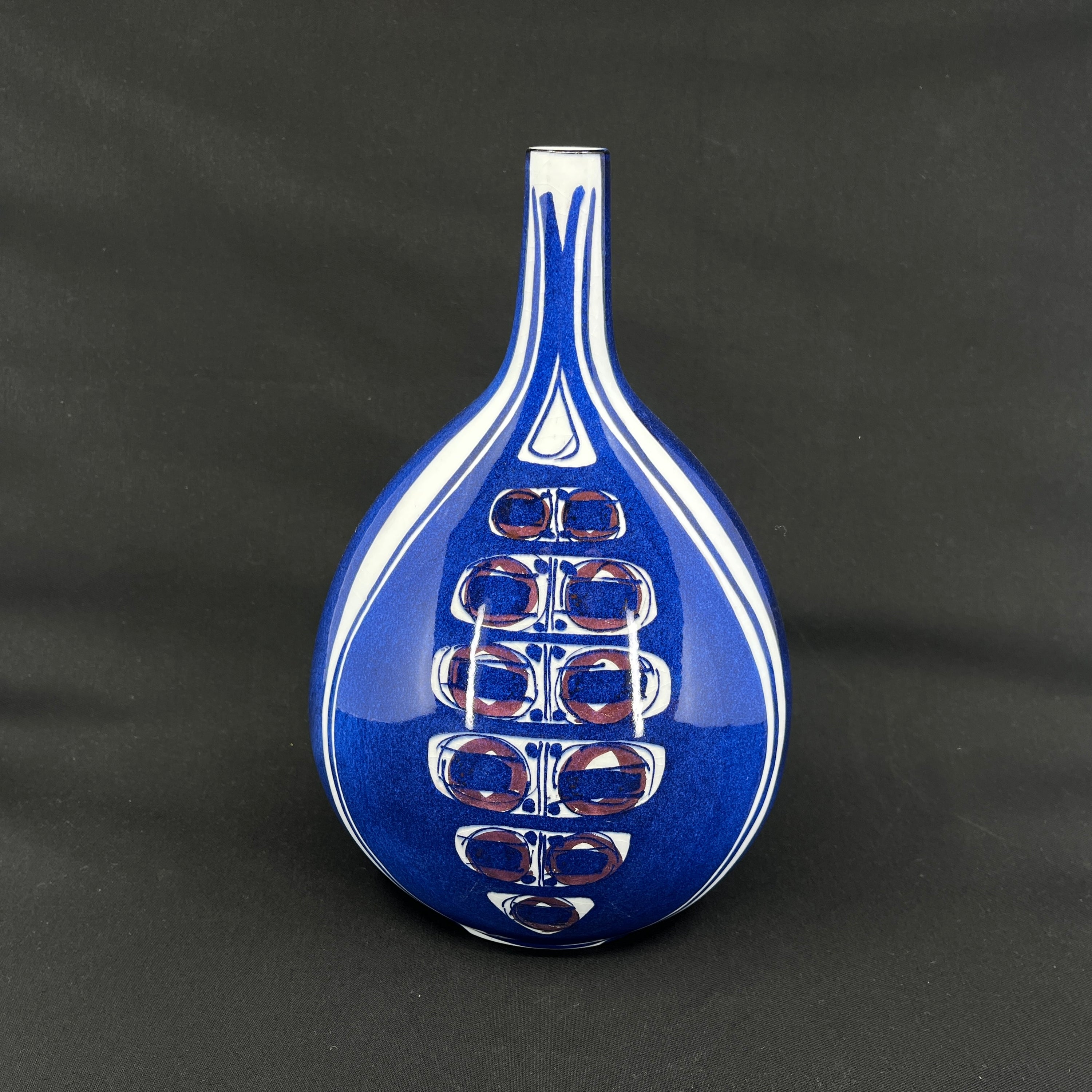 Blue Tenera vase from Aluminia