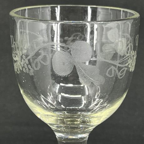 Mylenberg vine leaf glass, 11 cm.