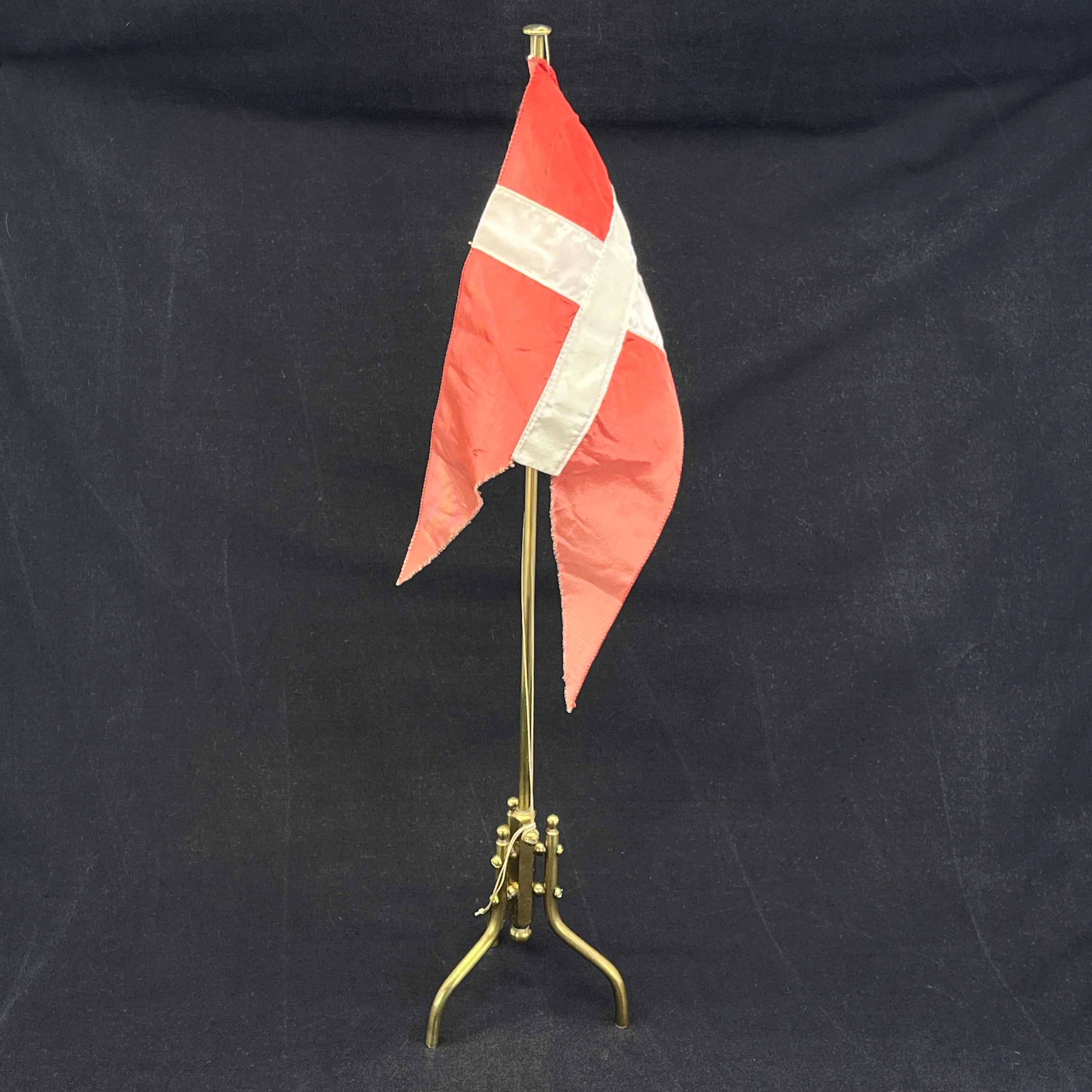 Brass flagpole, 3-part base