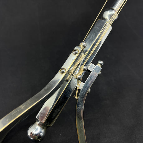 High flagpole in chrome, 81 cm.