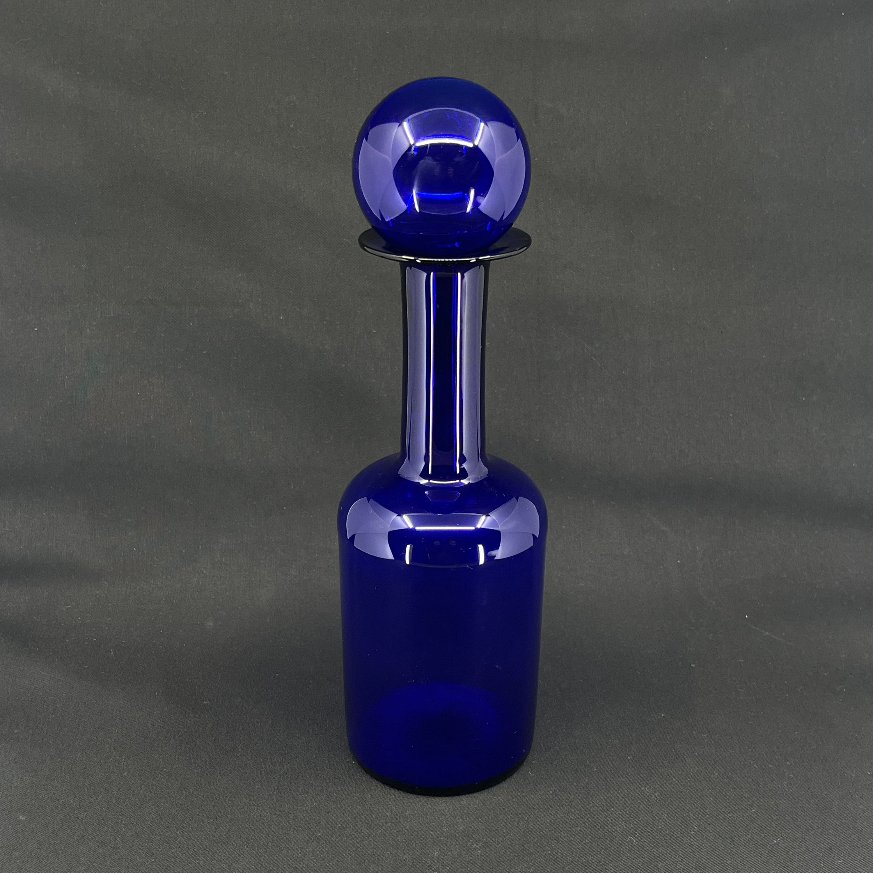 Blue Otto Brauer vase with ball