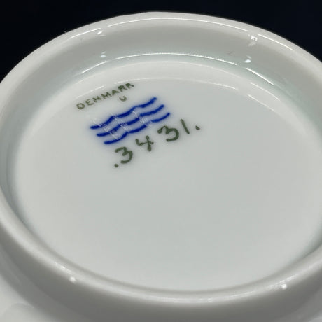 White bowl by Thorkild Olsen, 13.5 cm.