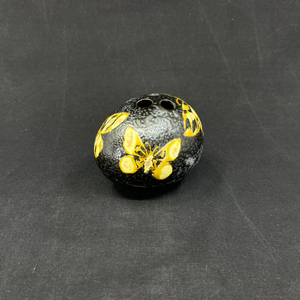 Rare Alumina Baca egg - vase