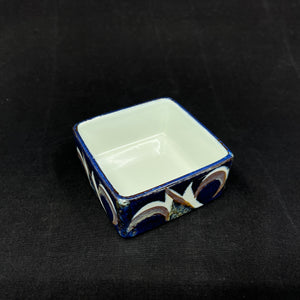 Royal Copenhagen baca lidded box with bird
