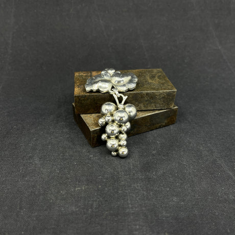 Georg Jensen Moonlight Grape broche